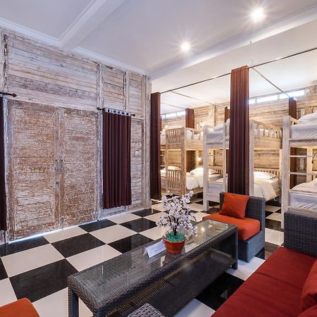 Nyuh Gading Home Stay レンボンガン島 エクステリア 写真